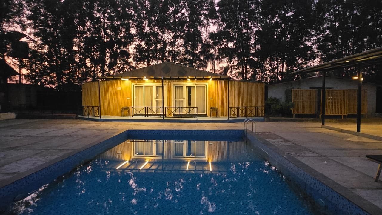 Pool View Cottage